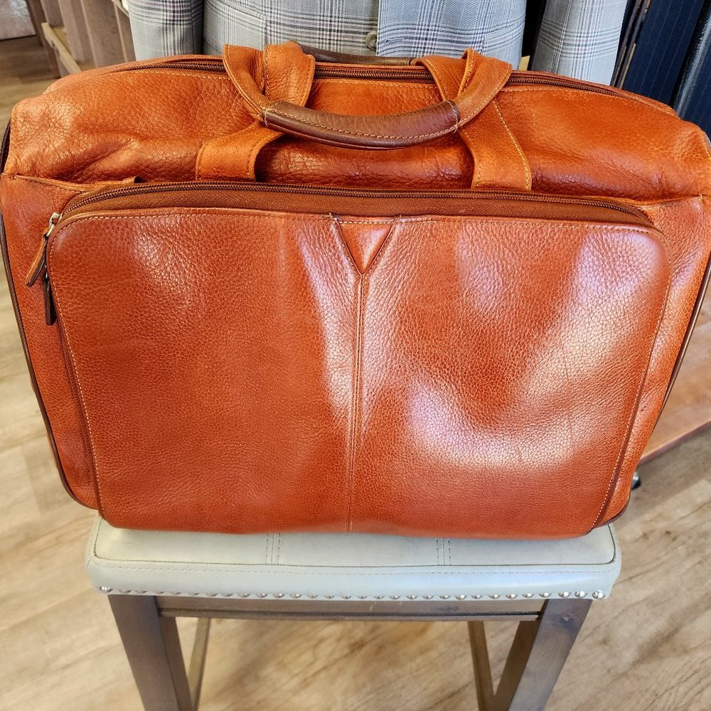 Johnston & Murphy Cognac Pebble Grain Leather Zip Top Brief Bag w/ computer case